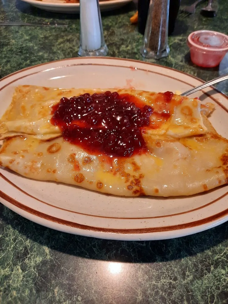 Swedish Pancakes with Ligonberries